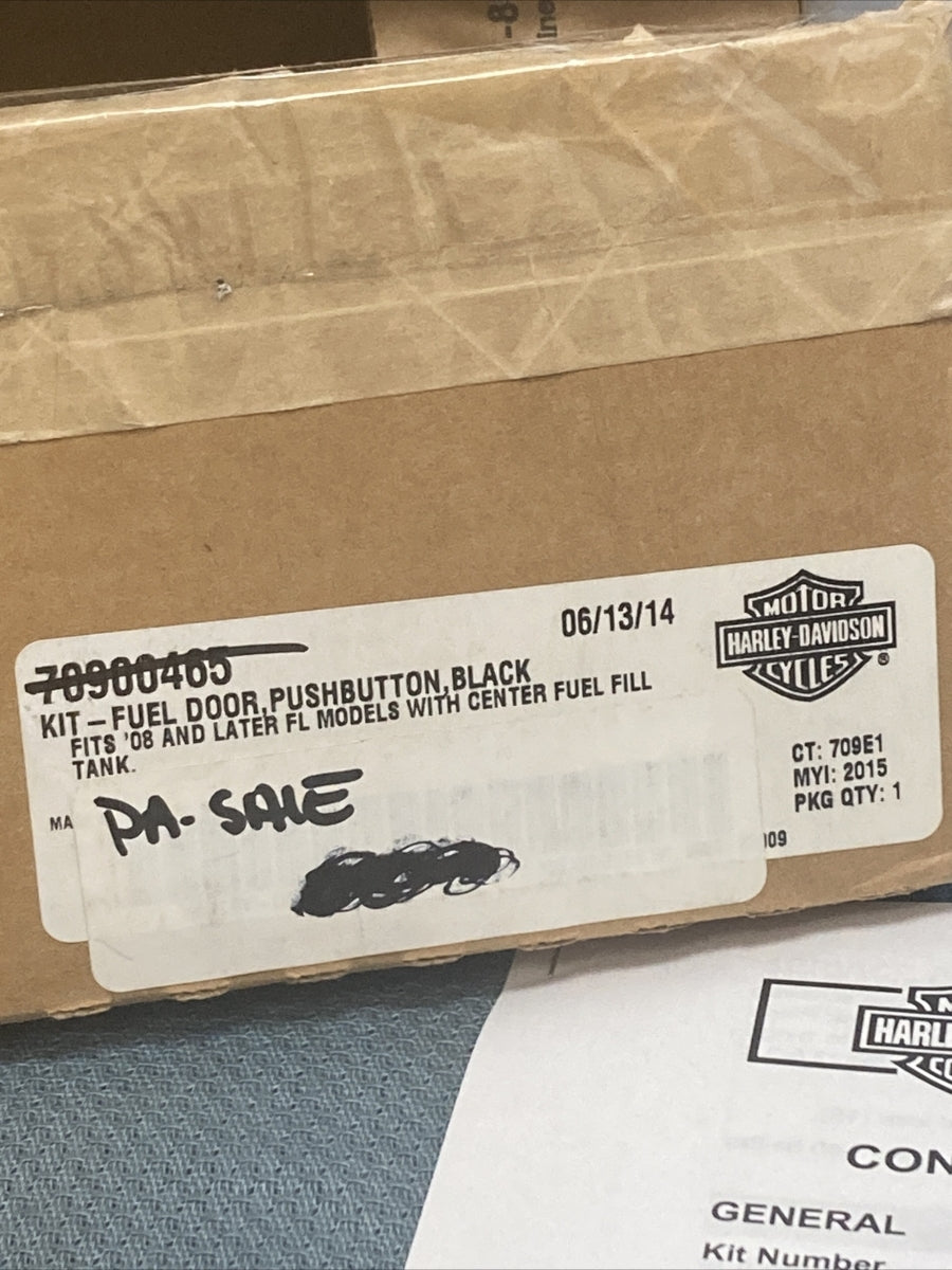 NEW GENUINE HARLEY DAVIDSON 70900465 KIT-FUEL DOOR, PUSH BUTTON, BLACK