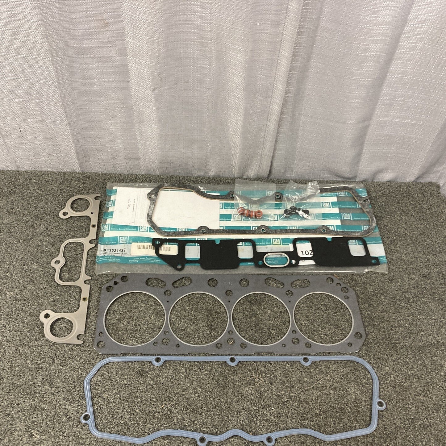 NEW GENUINE GM 12521437 GASKET KIT, VALVE GRIND (1989) GR 0.289