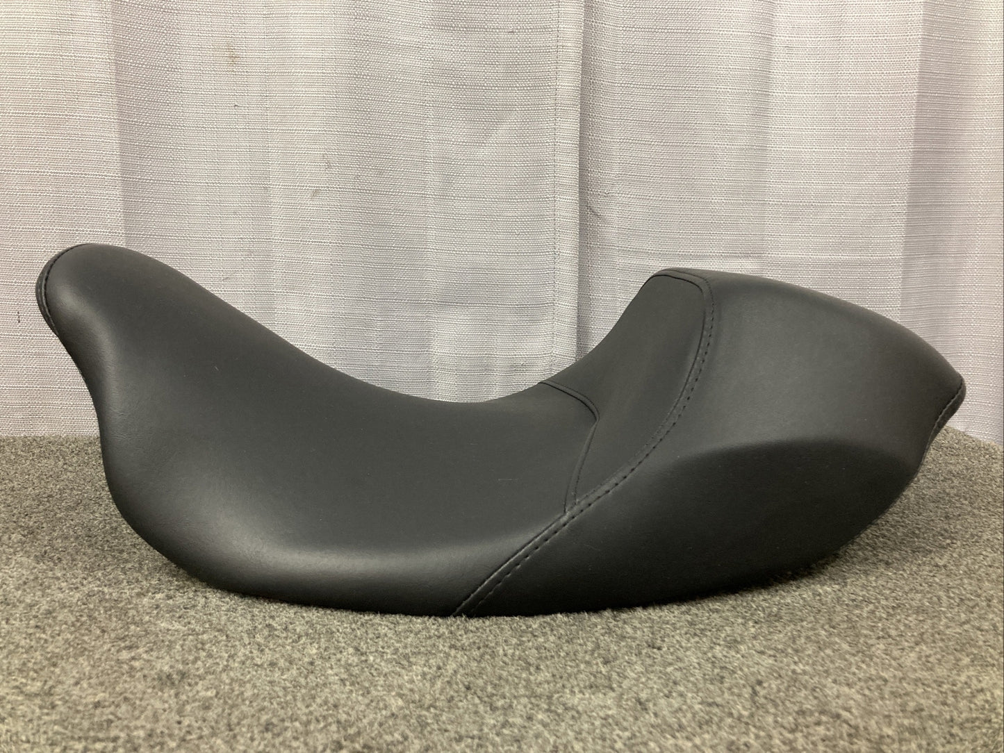 NEW GENUINE HARLEY DAVIDSON 52000634 SOLO SEAT BLACK