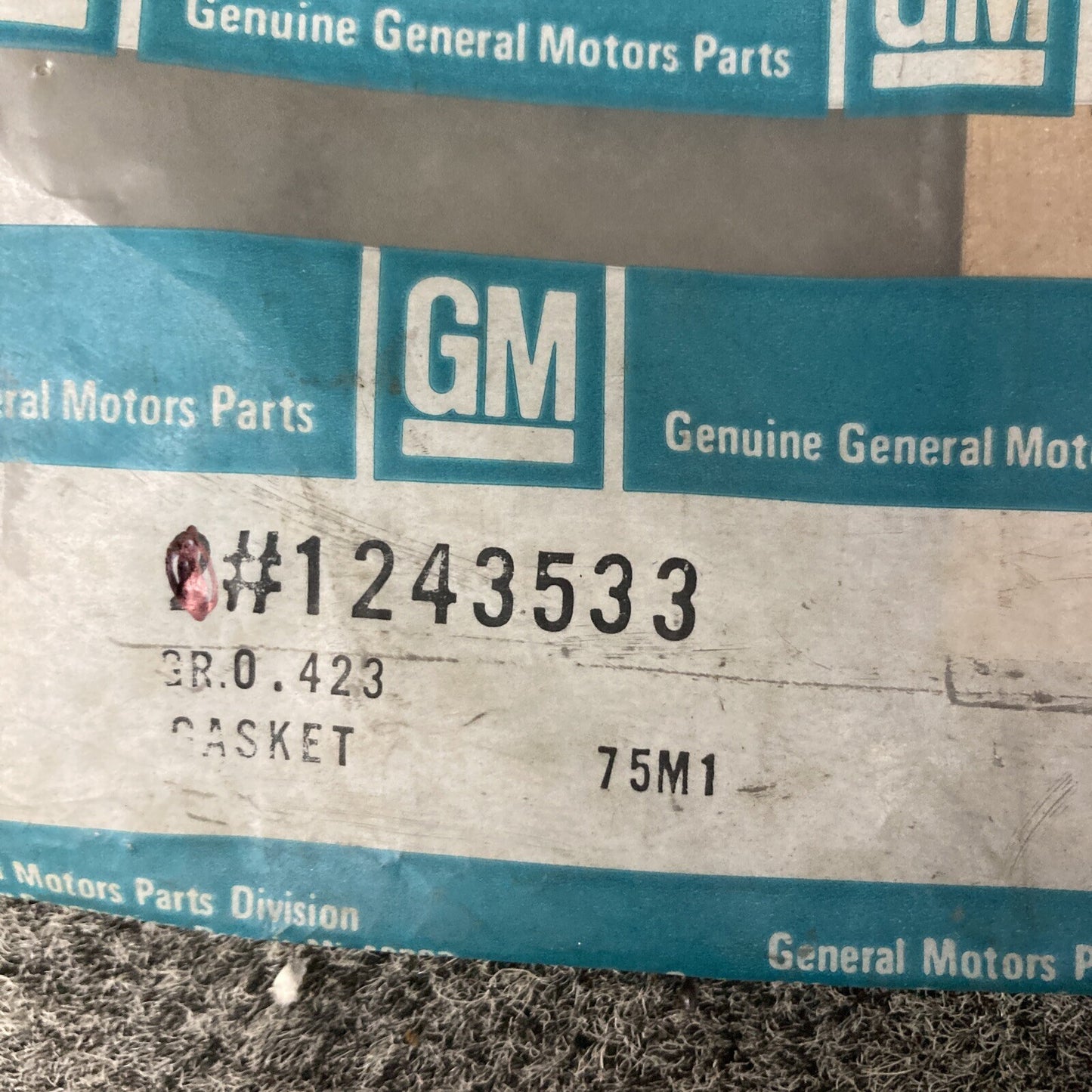 NEW GENUINE GM 1243533 GASKET, VALVE ROCKER ARMATURE COVER (FREE OF ASBESTOS)