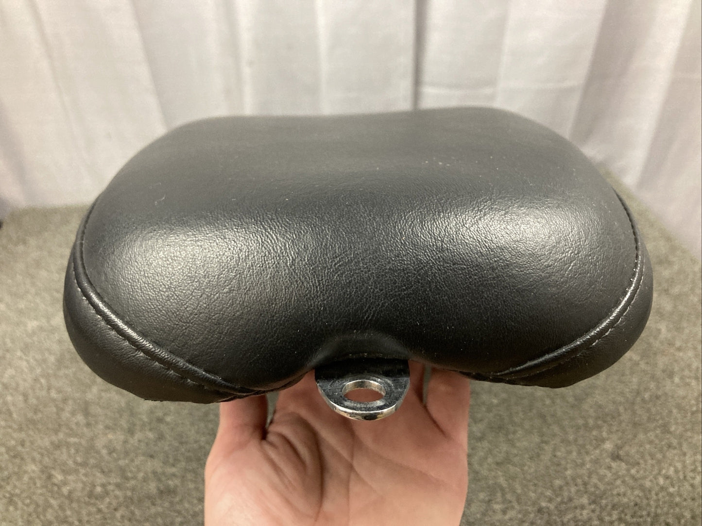 NEW GENUINE HARLEY DAVIDSON RDW-92/61-0067 LOW PROFILE DUAL SEAT W/ BACKREST OPT