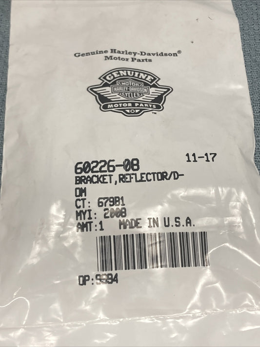 NEW GENUINE HARLEY DAVIDSON 60226-08 BRACKET, REFLECTOR/D-OM