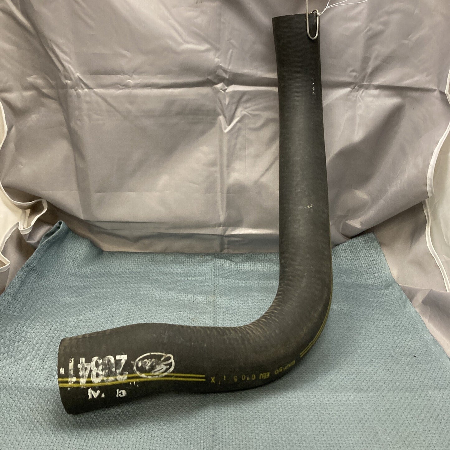 NEW GENUINE GATES 20841 MOLDED COOLANT HOSE