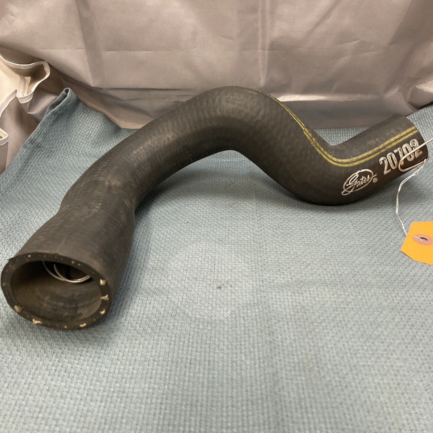 NEW GENUINE GATES 20702 MOLDED COOLANT HOSE