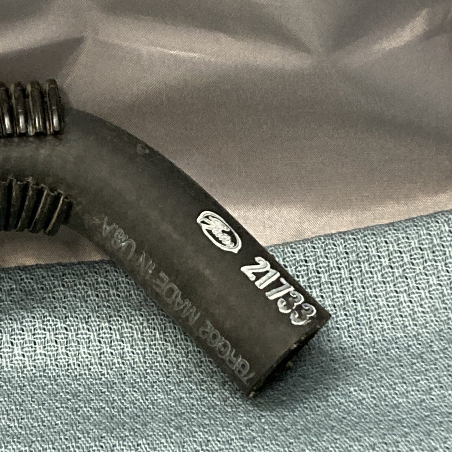NEW GENUINE GATES 21733 MOLDED COOLANT HOSE