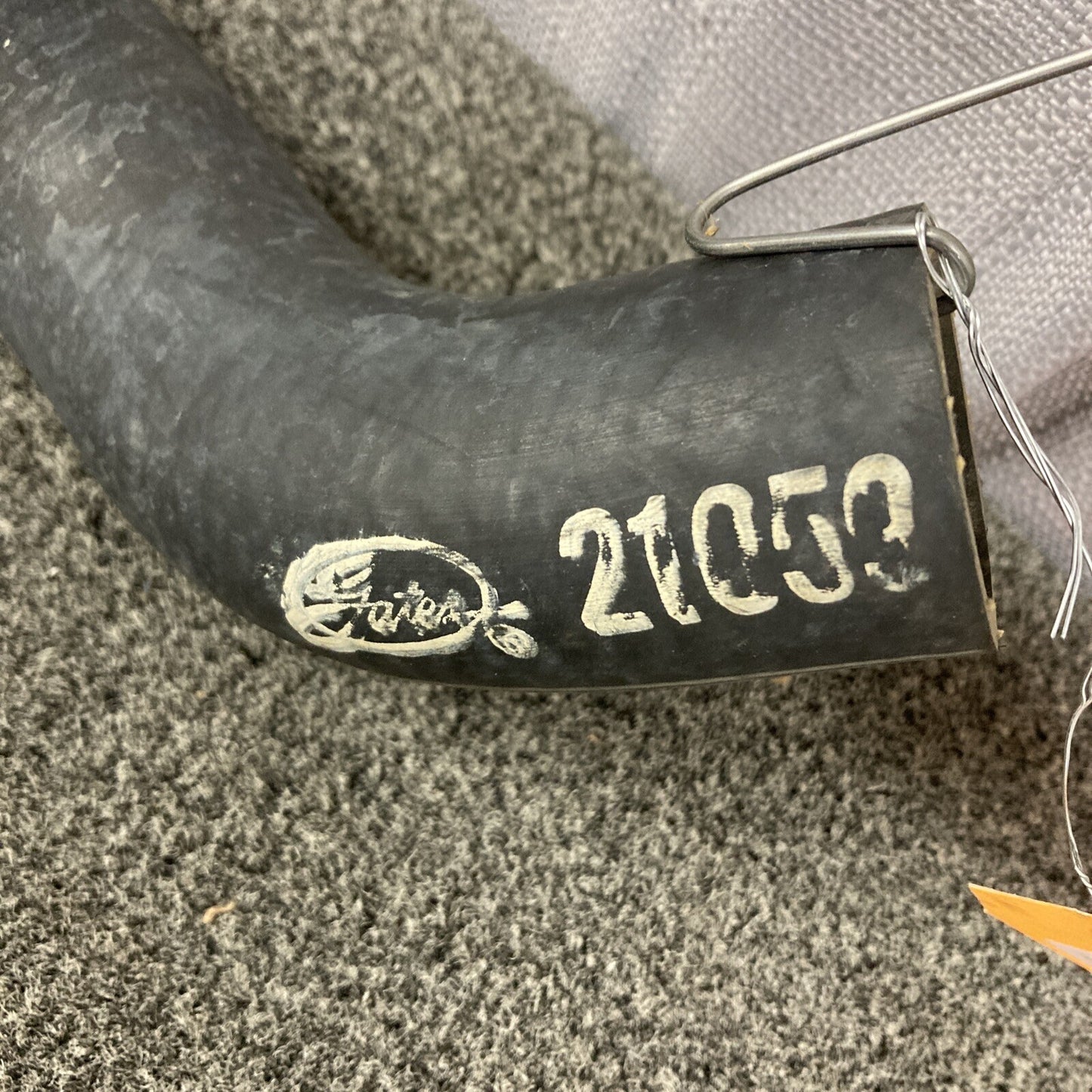 NEW GENUINE GATES 21059 MOLDED COOLANT HOSE