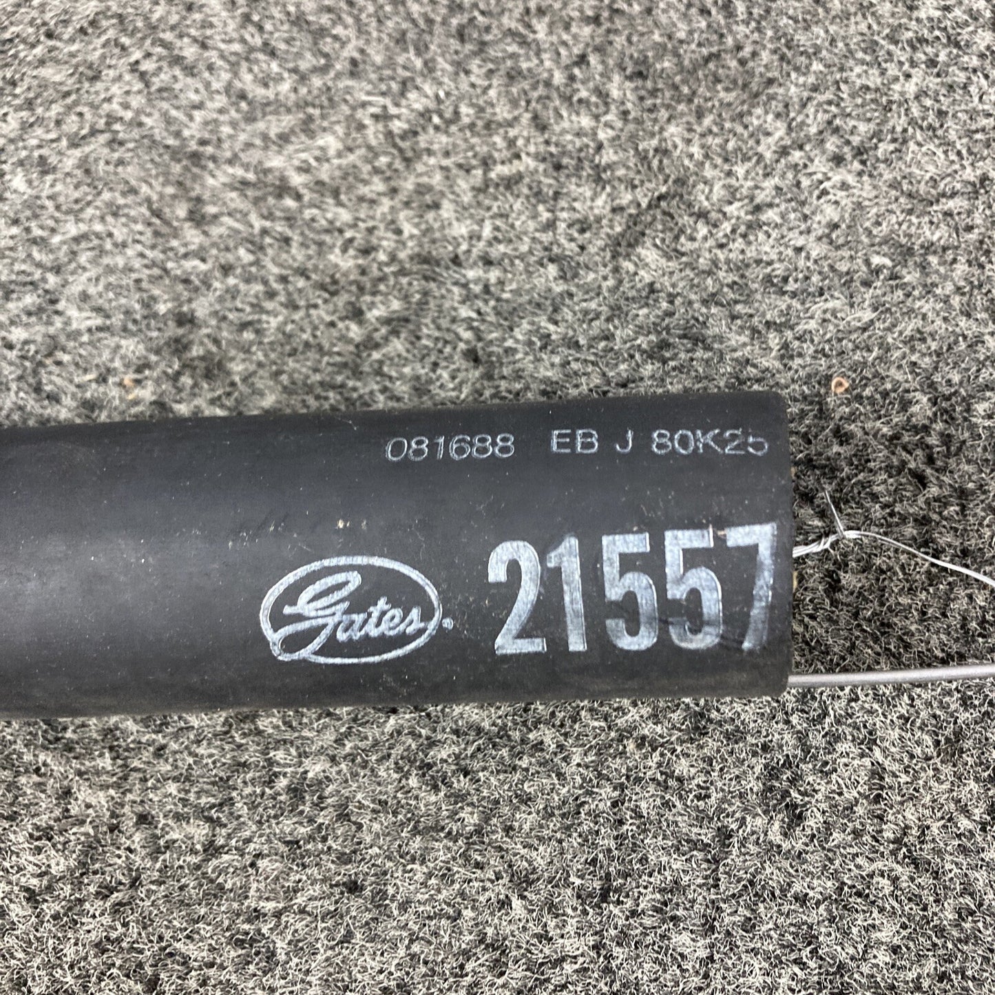 NEW GENUINE GATES 21557 MOLDED COOLANT HOSE