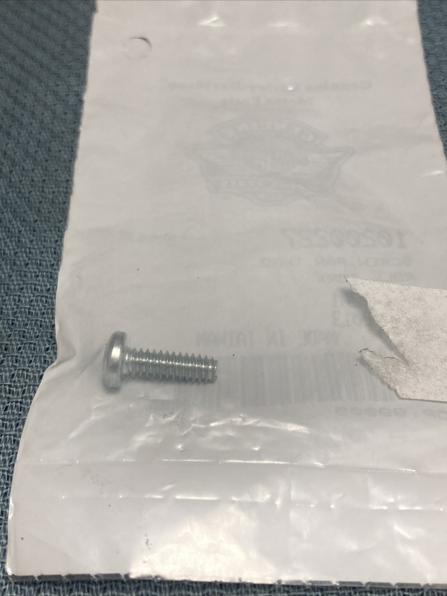 NEW GENUINE HARLEY DAVIDSON 10200227 SCREW, PAN, THRD ROLL, TORX