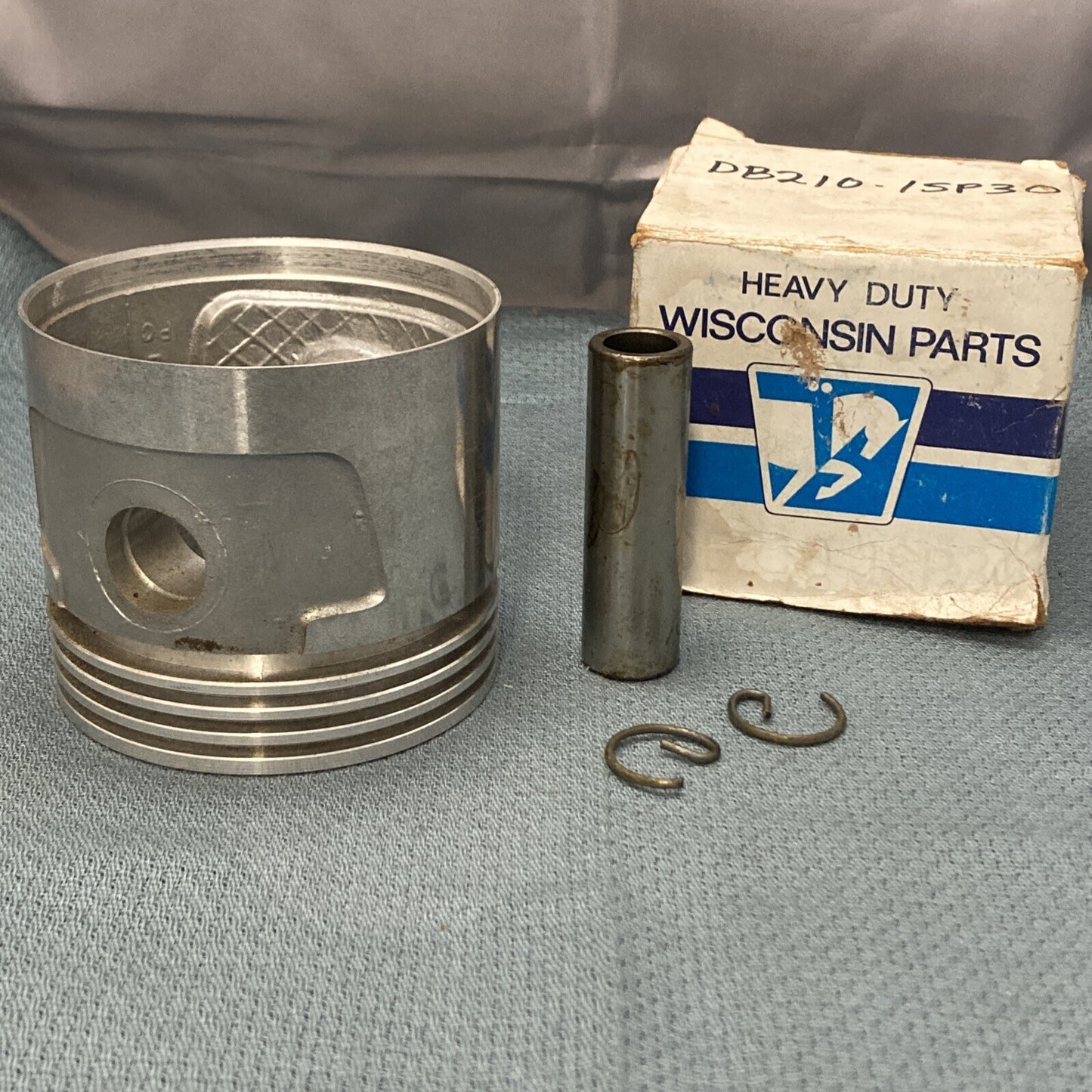 NEW WISONSIN DB210-1SP30 PISTON ASSEMBLY
