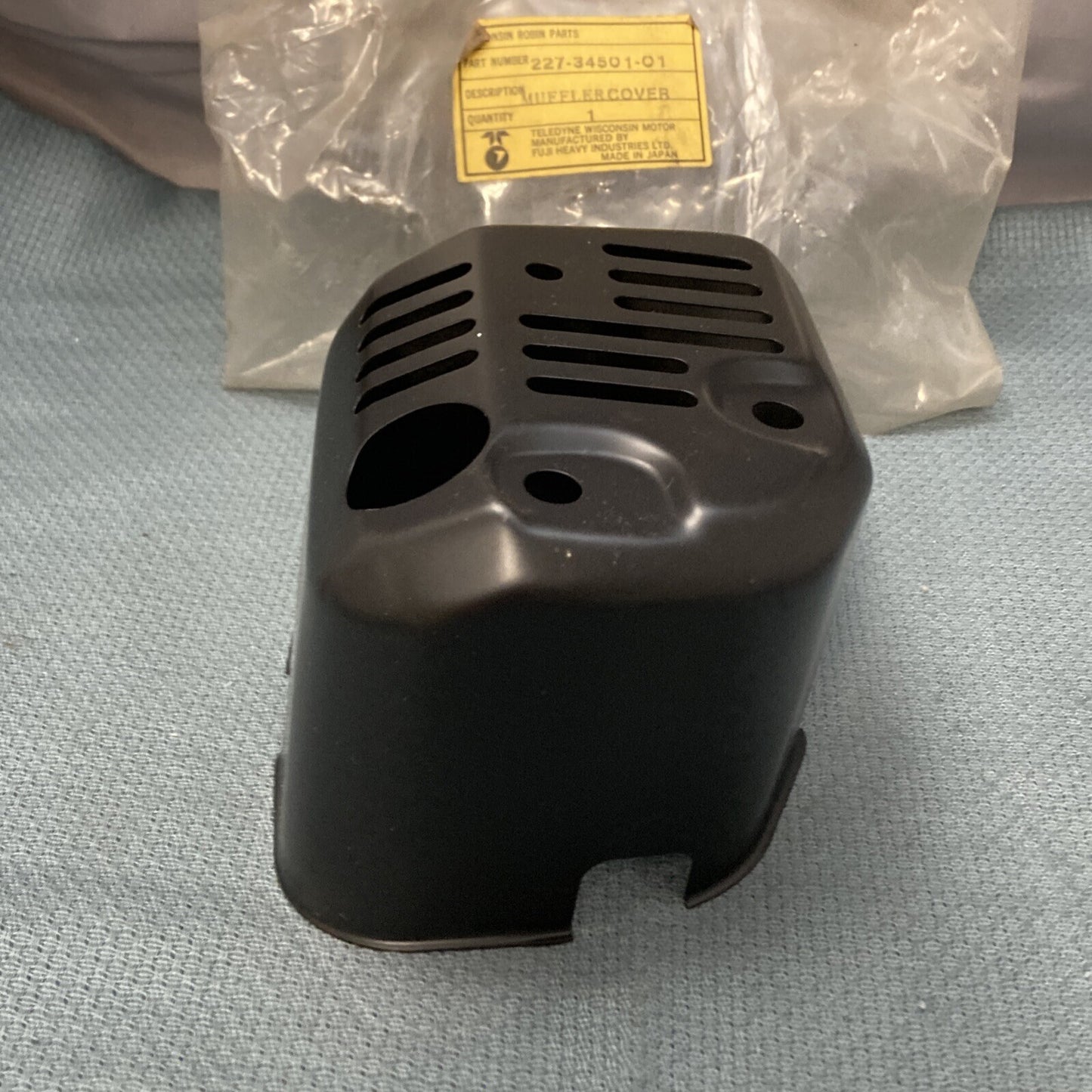 NEW WISCONSIN ROBIN 227-34501-01 MUFFLER COVER *BLACK
