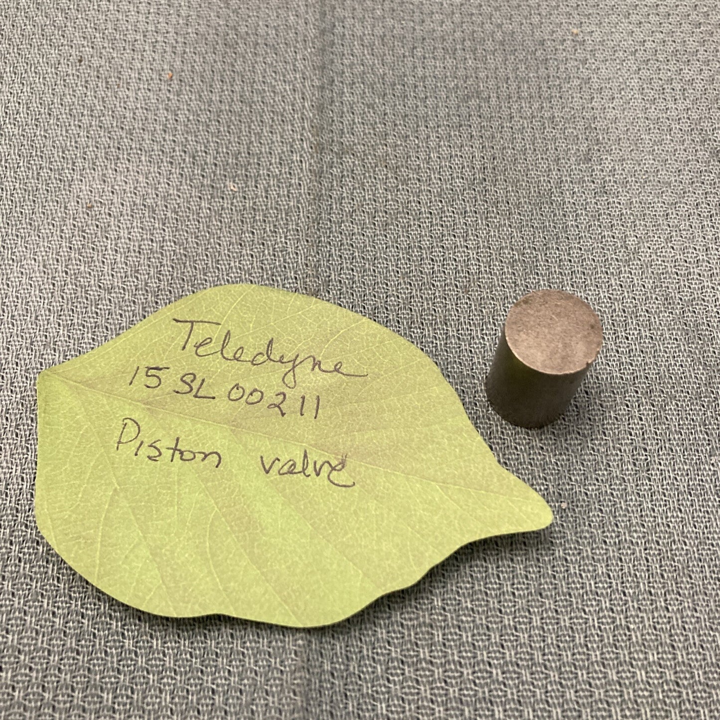 NEW TELEDYNE 15SL00211 PISTON VALVE