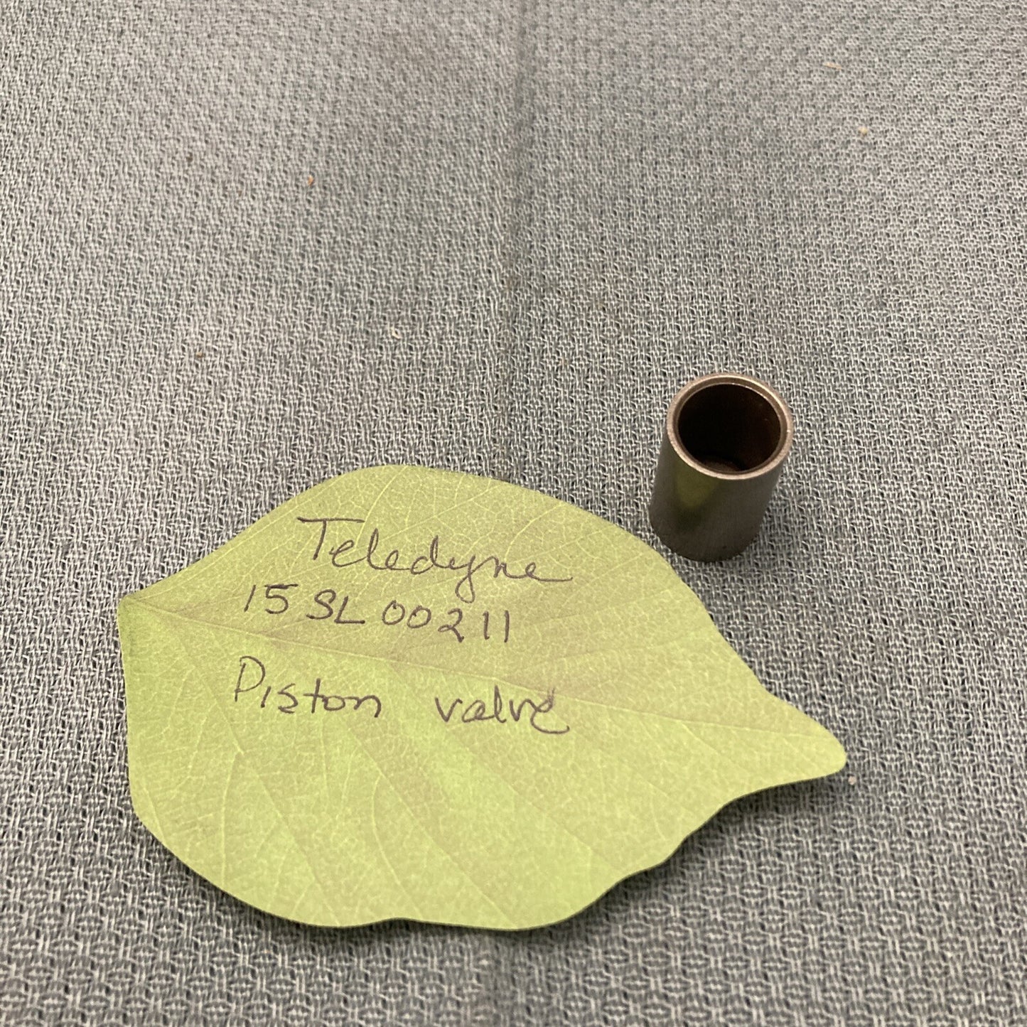 NEW TELEDYNE 15SL00211 PISTON VALVE