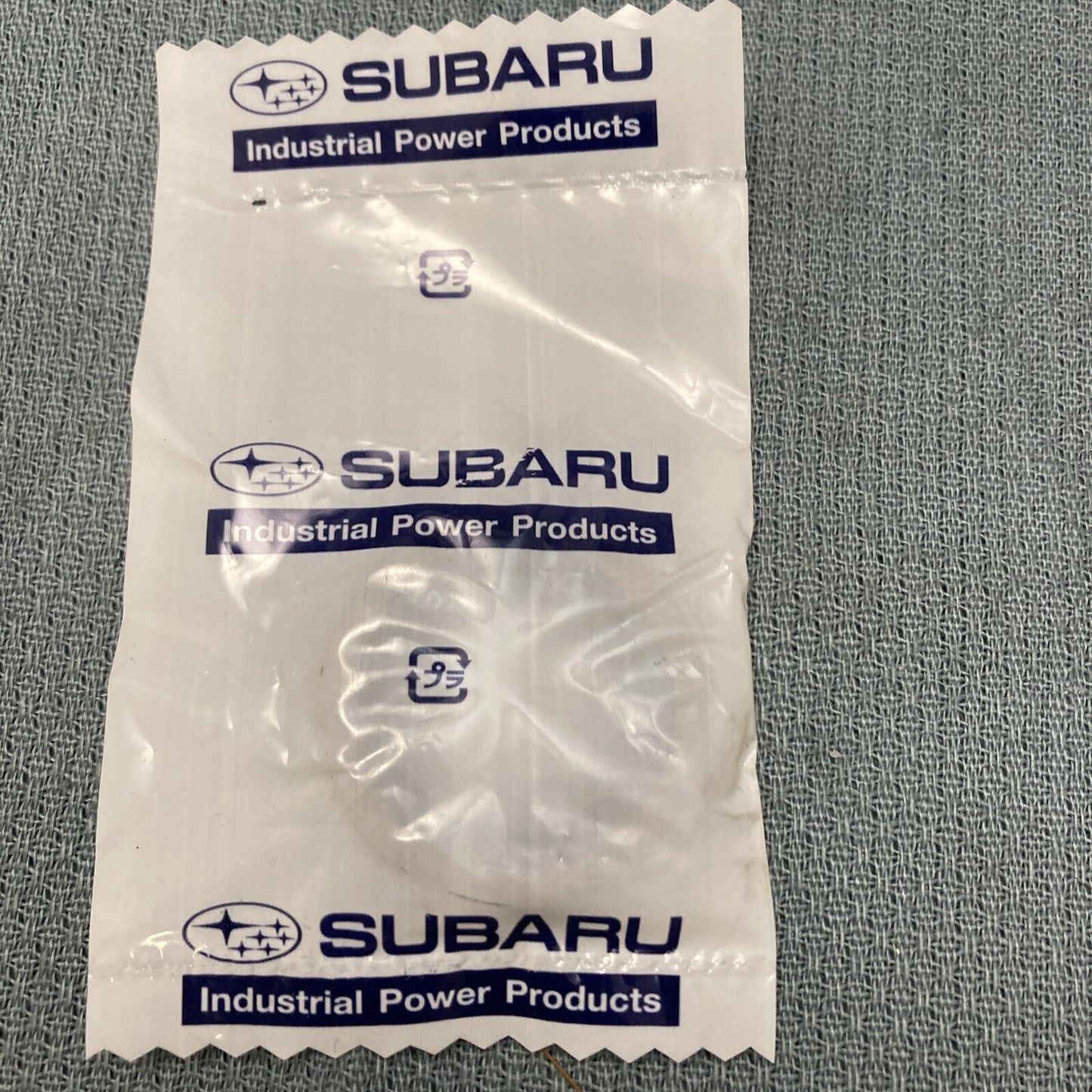 NEW GENUINE SUBARU ROBIN 044-02501-60 OIL SEAL