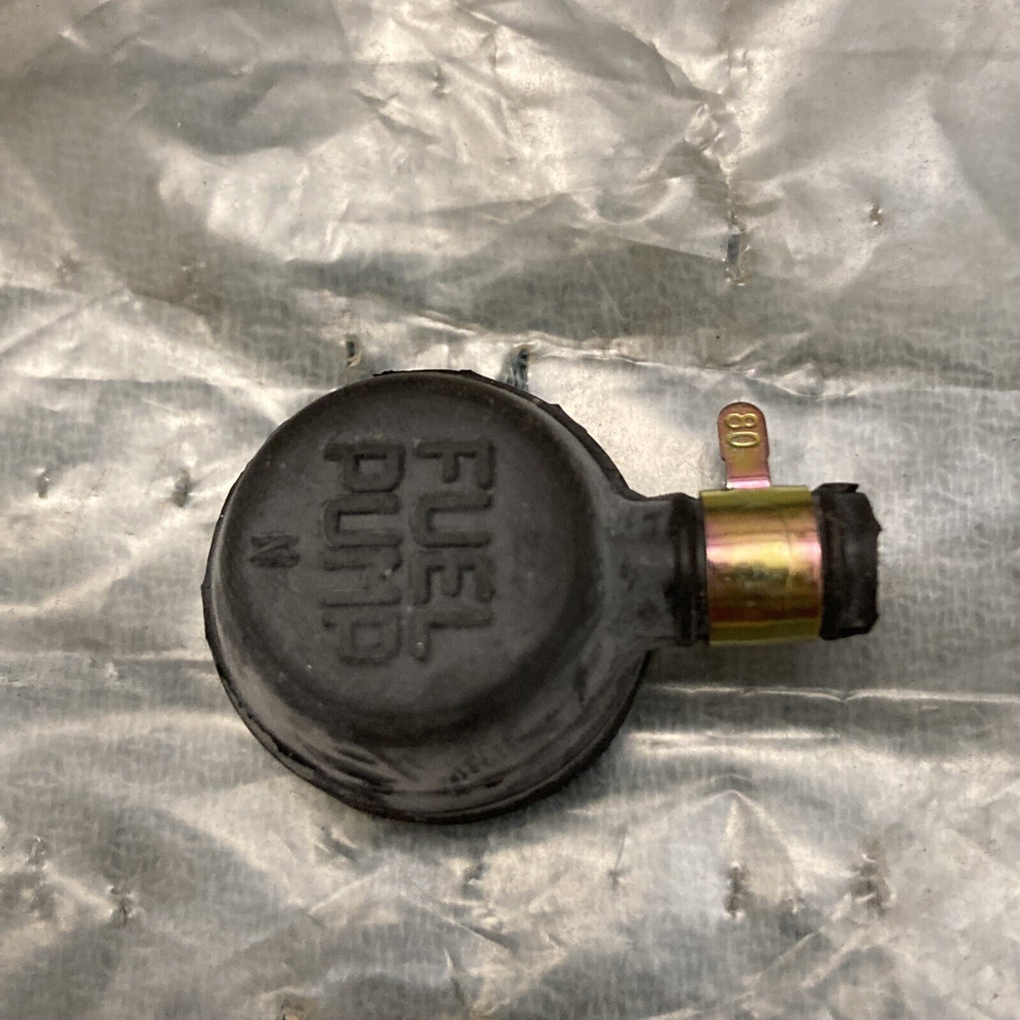 NEW GENUINE ROBIN 500-00020-90 FUEL PUMP