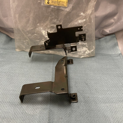 NEW WISCONSIN ROBIN 226-62001-01 FUEL TANK BRACKET