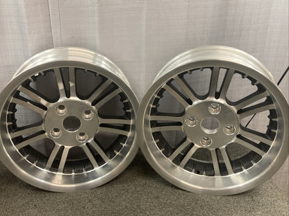 NEW TAKE OFF HARLEY DAVIDSON 83326-09/83327-09 TRIKE FRONT AND REAR WHEELS