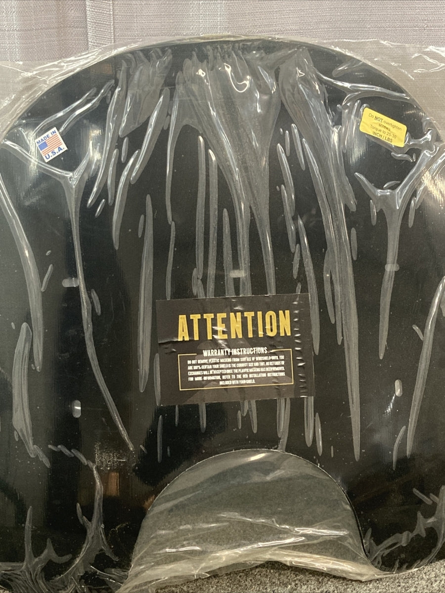 NEW HARLEY DAVIDSON FLSTC/FLSTF FLARE WINDSHIELD DARK SMOKE