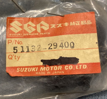 NEW GENIUNE SUZUKI 51132-29400 Holder, Axle