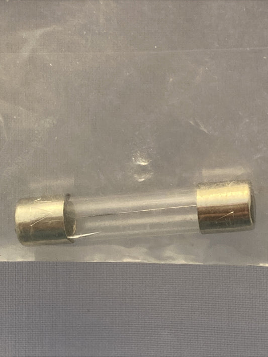 QTY 2 NEW GENIUNE SUZUKI 53292-90101 FUSE 10A