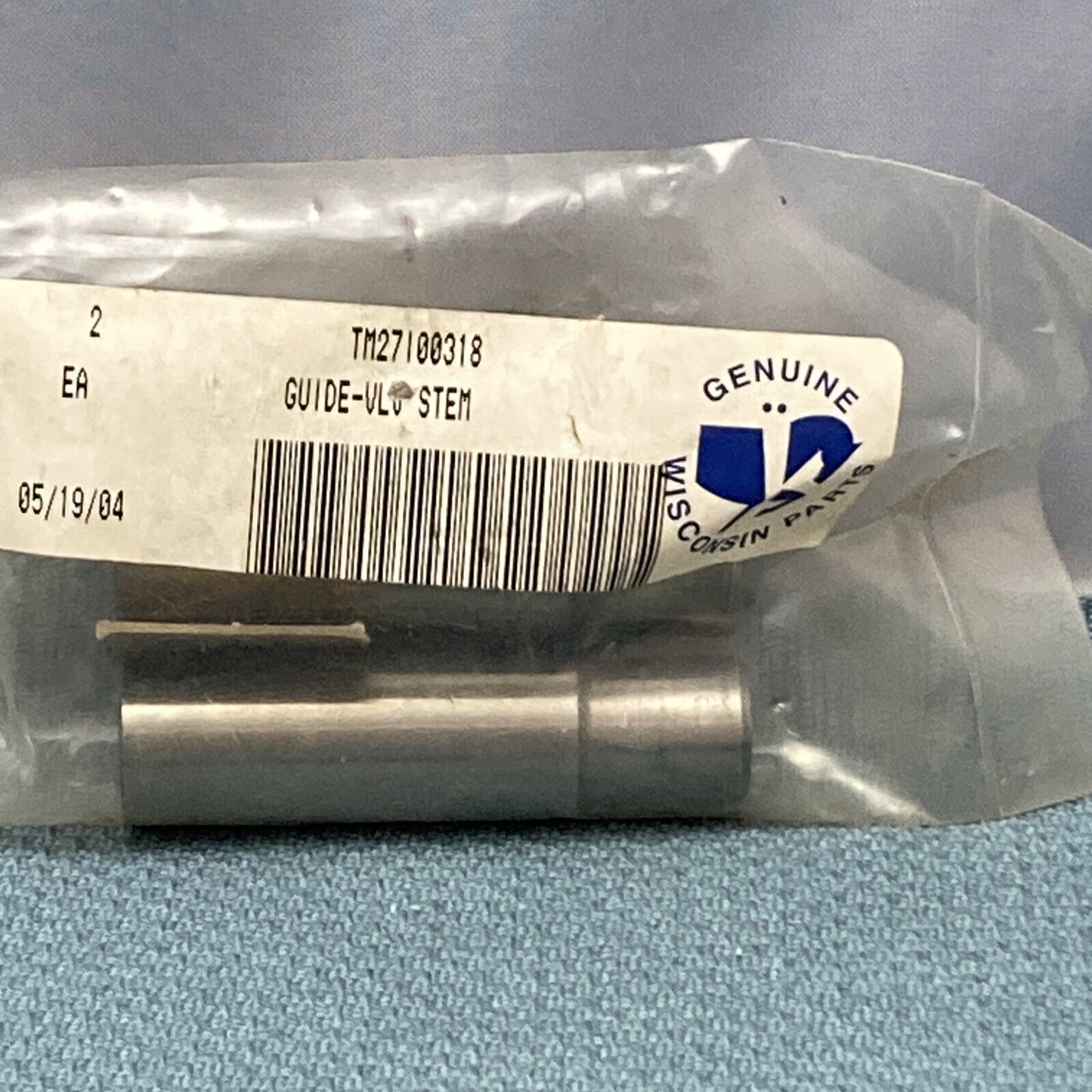 QTY 2 NEW GENUINE WISCONSIN TM27I00318 GUIDE, VALVE STEM