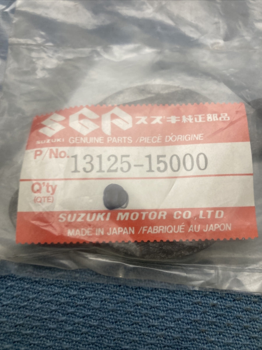 QTY 2 NEW GENIUNE SUZUKI 13125-15000 Gasket, Carburetor