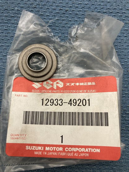 NEW GENIUNE SUZUKI 12933-49201 VALVE Seat, Spring