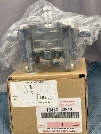 NEW GENIUNE SUZUKI 18450-33E12 Valve Assembly, 2ND Air