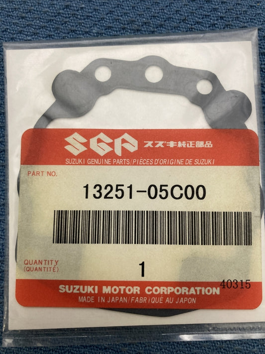 NEW GENIUNE SUZUKI 13251-05C00 Gasket CARBURETOR