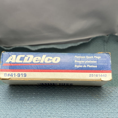 QTY 8 NEW ACDELCO 41-919 PROFESSIONAL SPARK PLUG GM 25161442