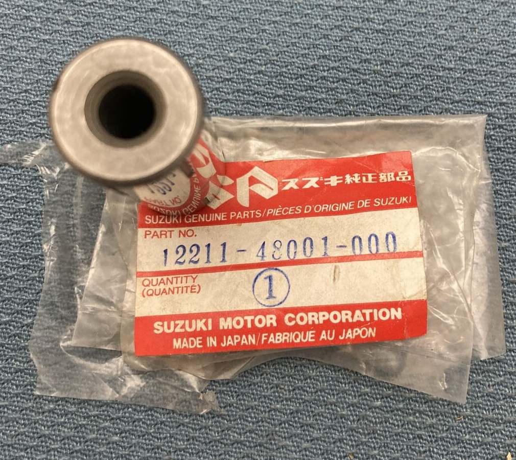 NEW GENIUNE SUZUKI 12211-48001 Pin, Crank CRANKSHAFT