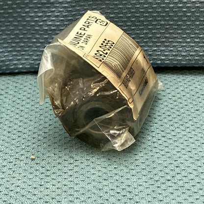 NEW GENIUNE KAWASAKI 92092-0555 BUSHING, RUBBER