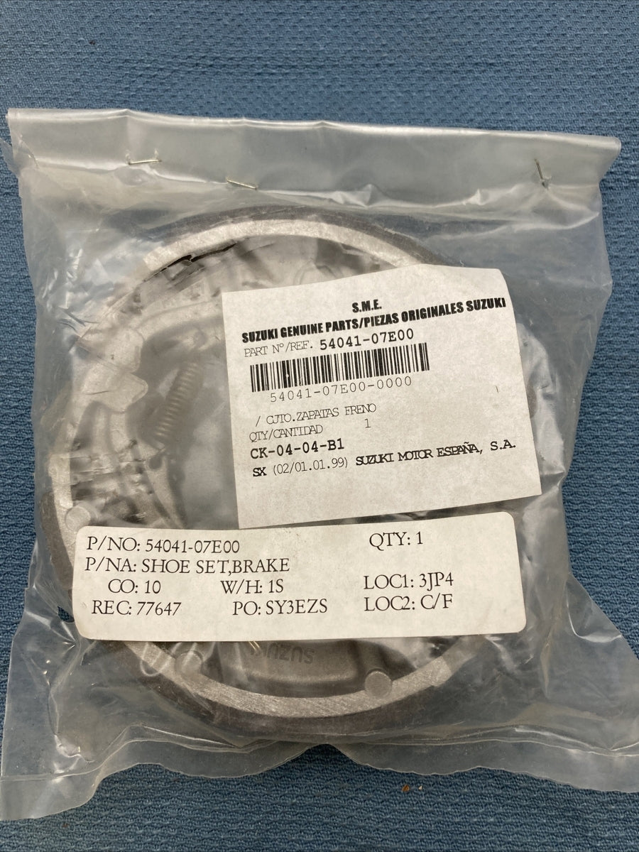 NEW GENIUNE SUZUKI 54041-07E00 Shoe Set, Brake PROCEDING 54401-07820, 54410-0702