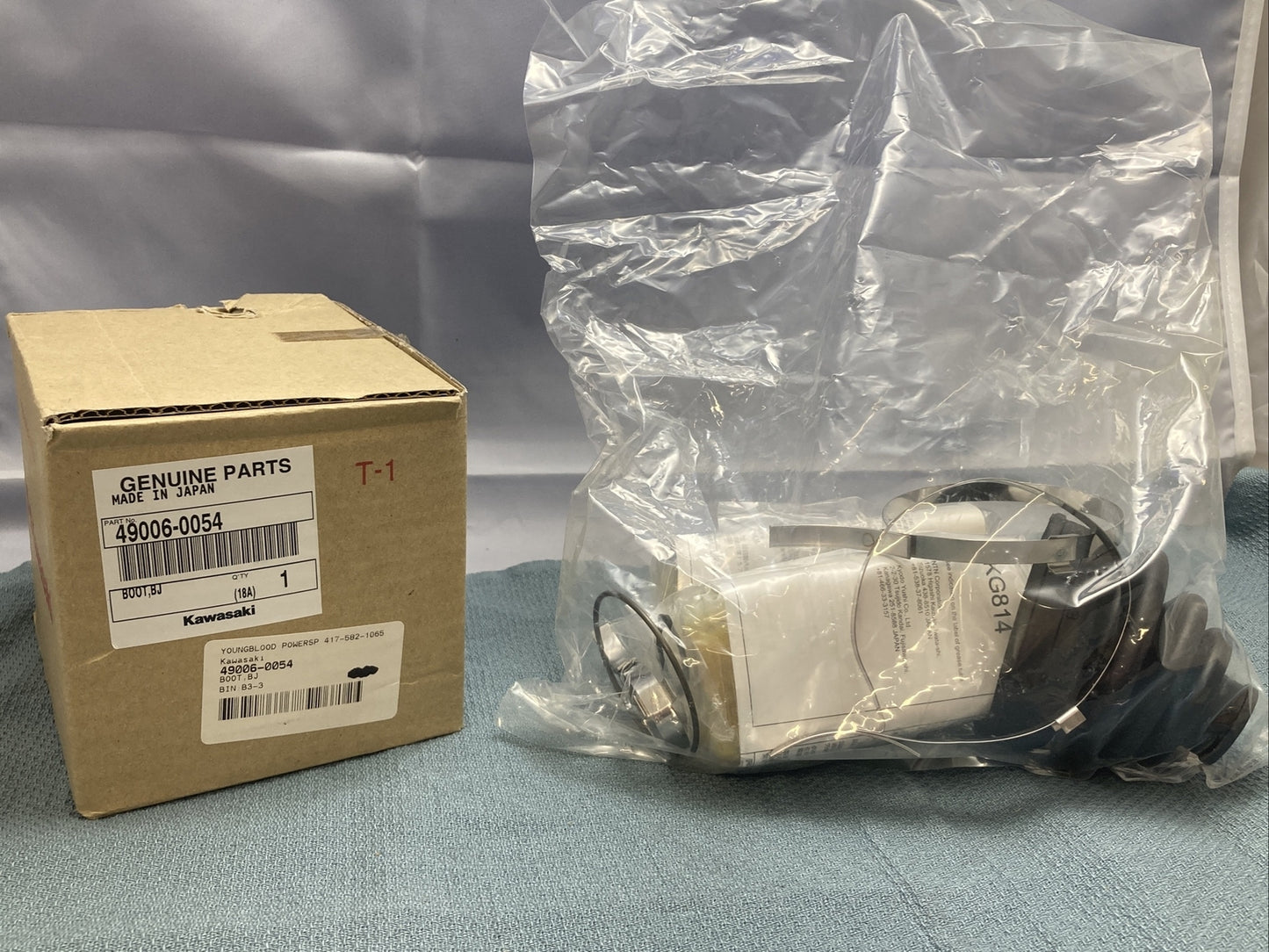 NEW GENUINE KAWASAKI 49006-0054 BOOT, BJ