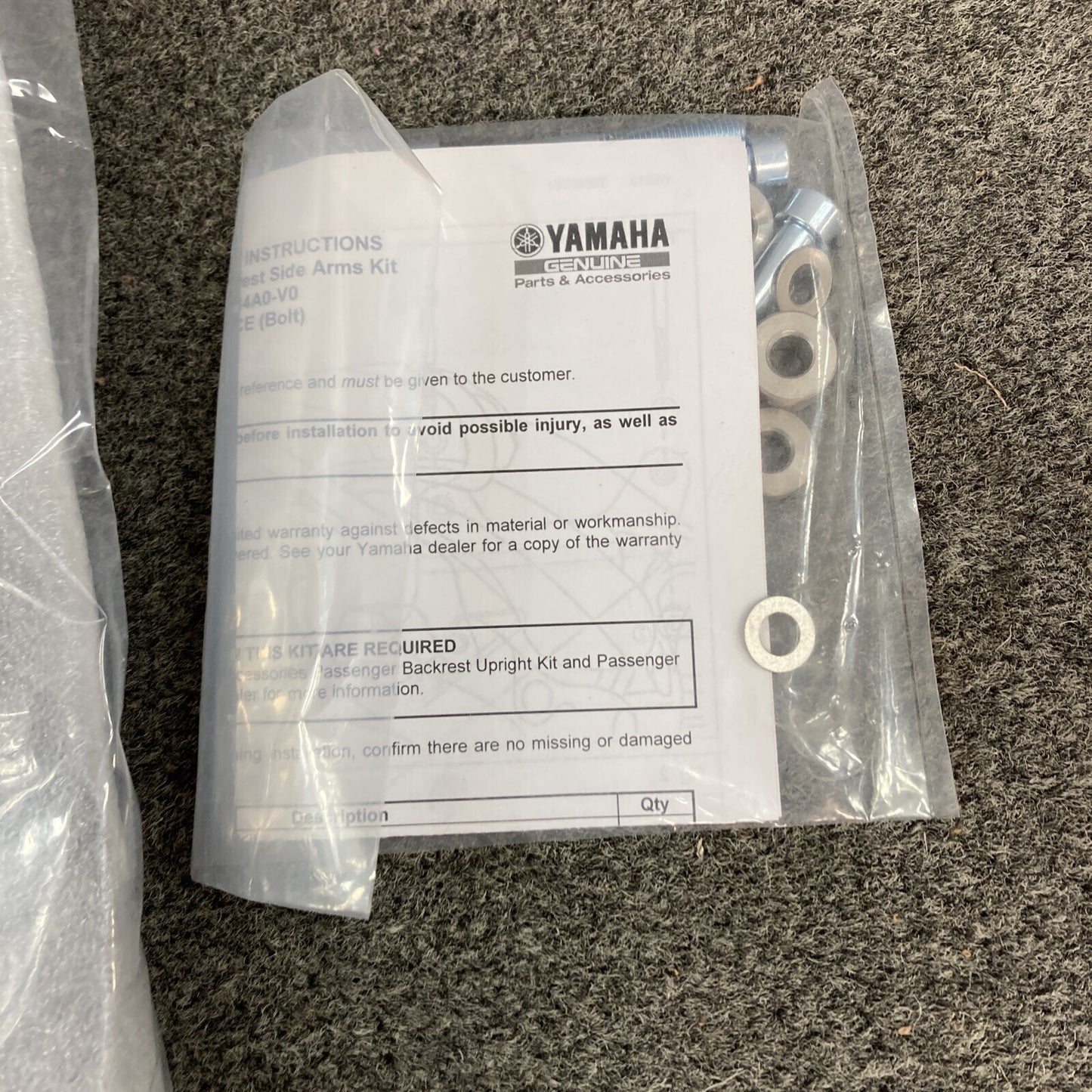 NEW GENIUNE YAMAHA 1TP-F84A0-V0 BACKREST SIDEARMS KIT