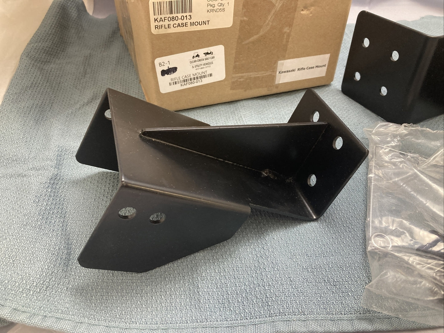 NEW KAWASAKI KAF080-013 RIFLE CASE MOUNT