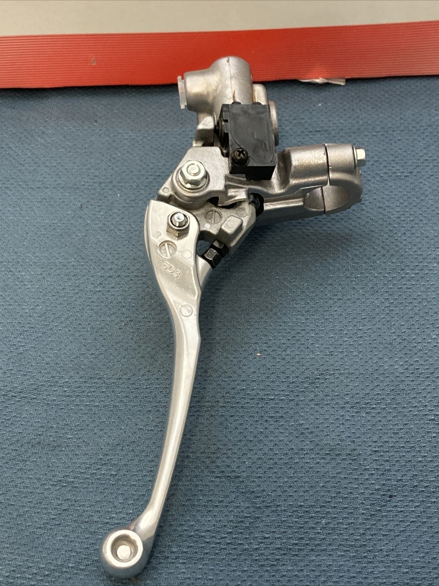 NEW GENUINE YAMAHA 5D3-2583T-02-00 Master Cylinder Assembly