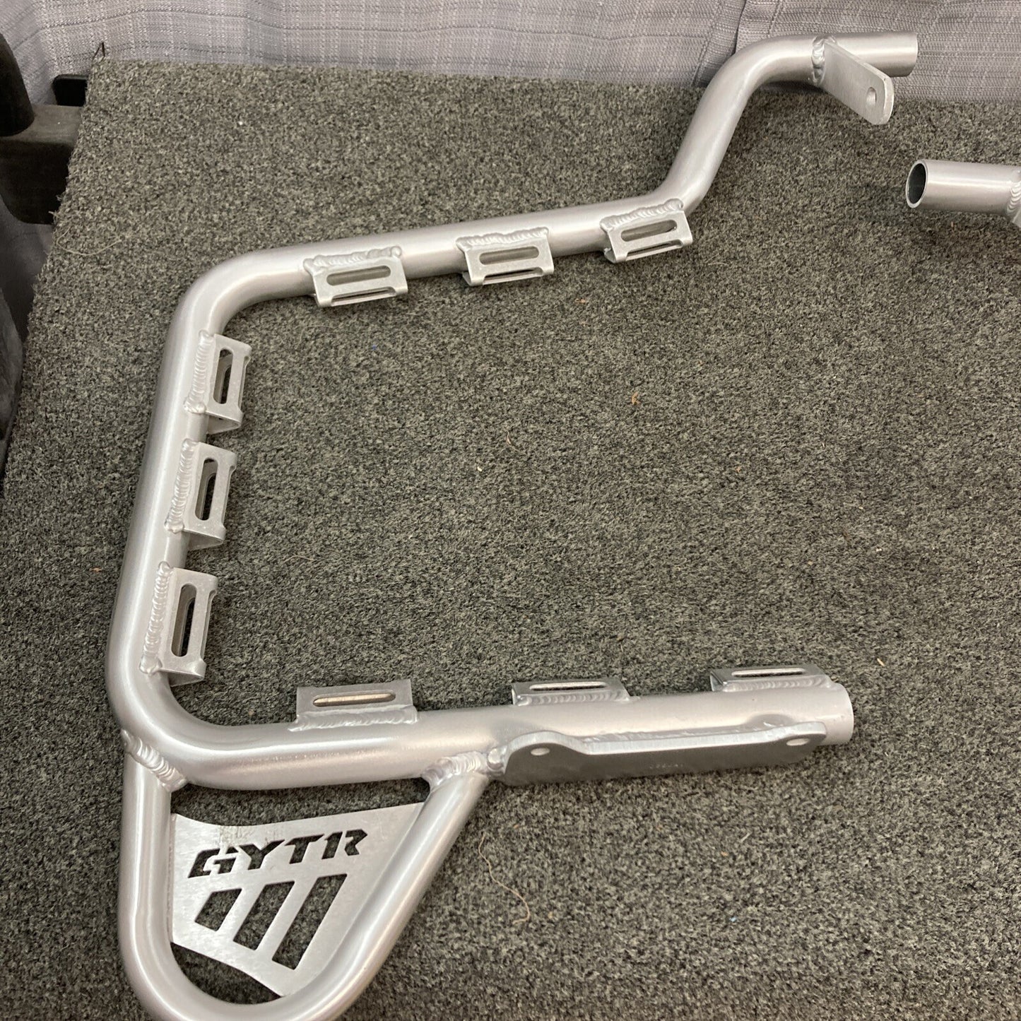 NEW GENUINE YAMAHA 46D-F11E0-V0 NERF BARS, *SILVER