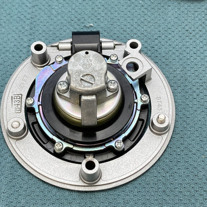 NEW GENUINE SUZUKI 37000-49831 IGNITION LOCK KEY SET W/GAS CAP