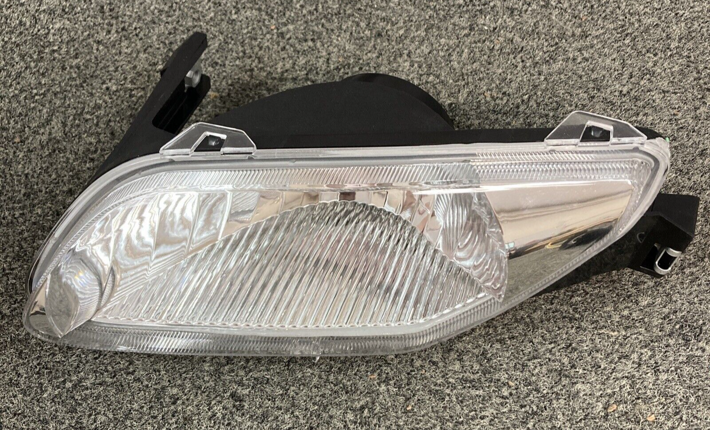 NEW GENUINE SUZUKI 35300-31G60-999 HEADLIGHT ASSEMBLY