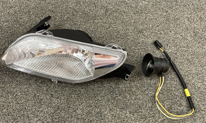 NEW GENUINE SUZUKI 35300-31G60-999 HEADLIGHT ASSEMBLY