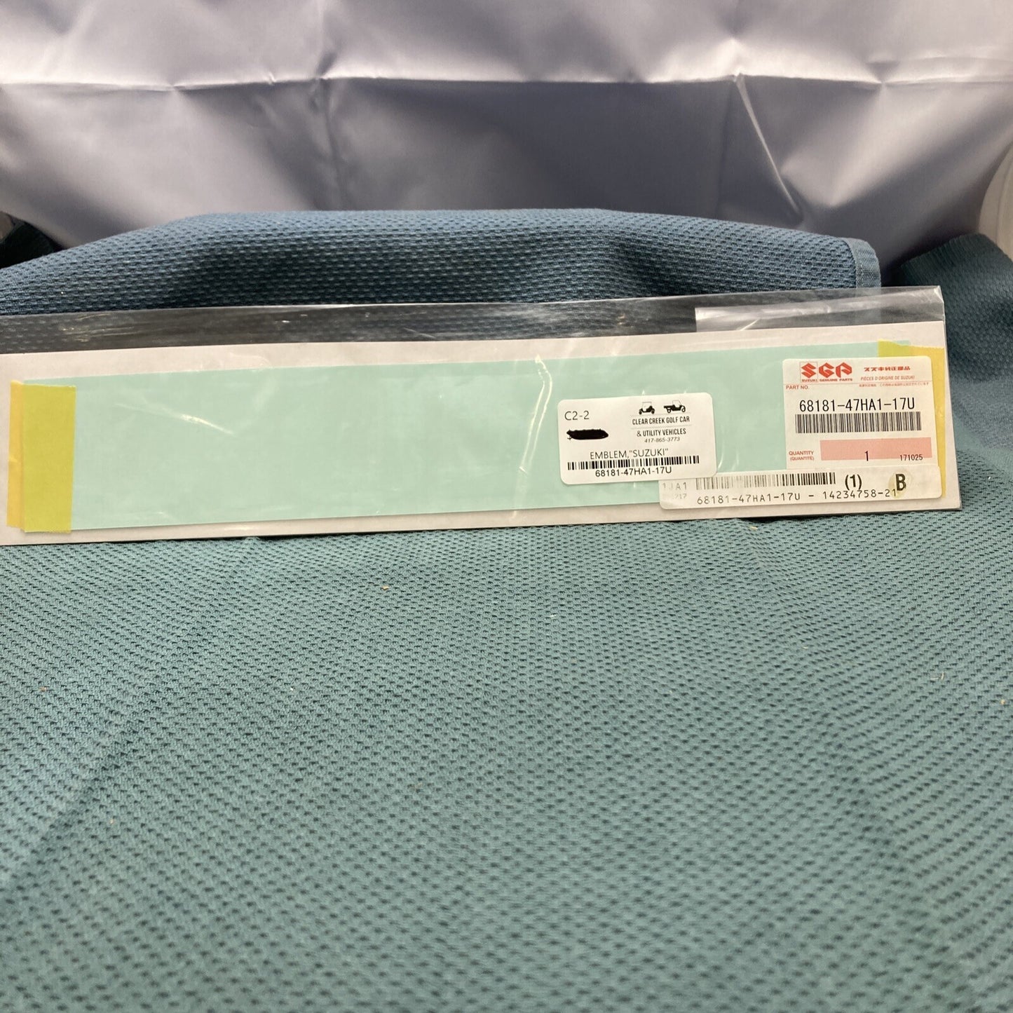 NEW GENUINE SUZUKI 68181-47HA1-17U EMBELM, "SUZUKI" DECAL