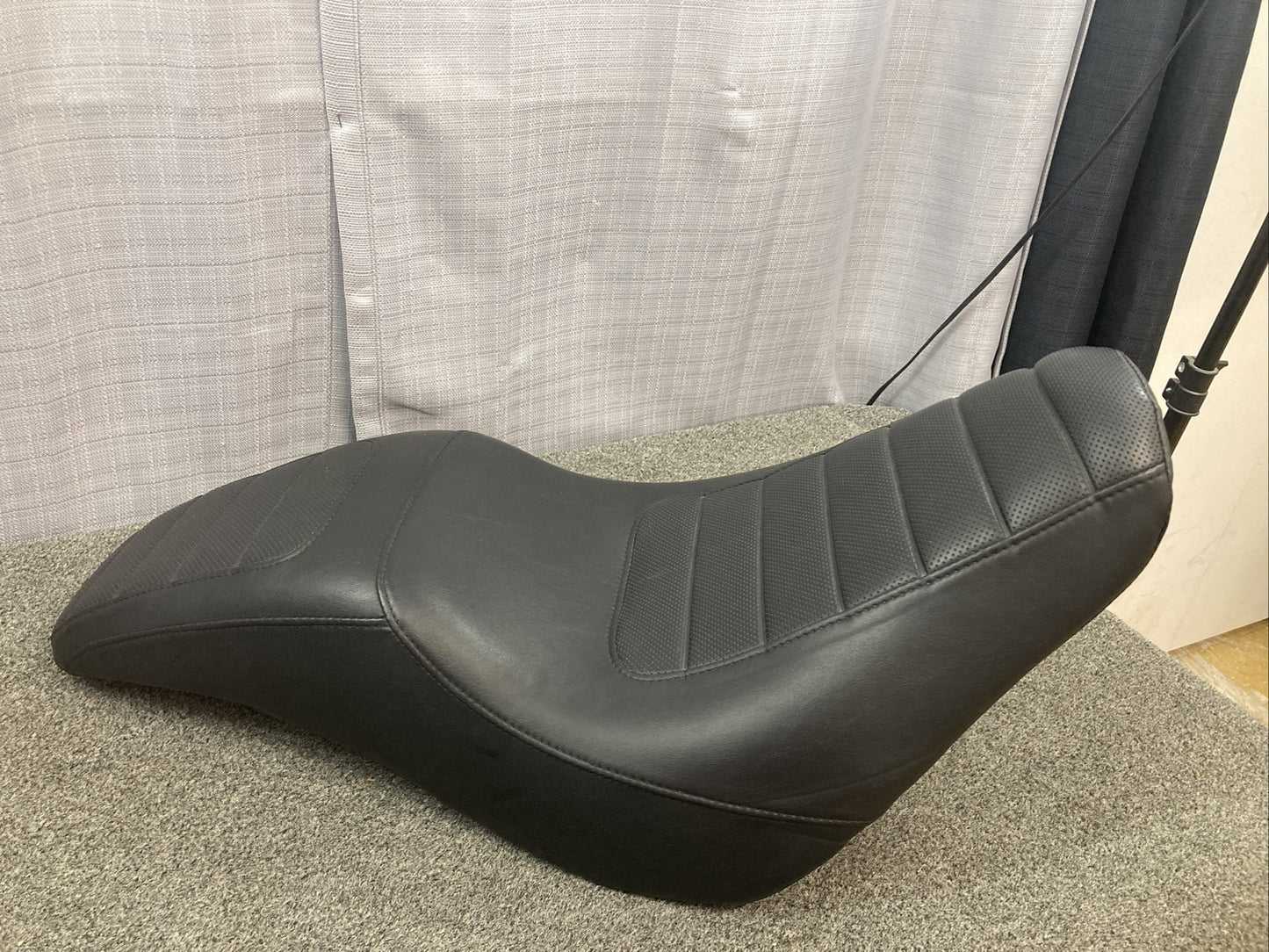 GENUINE HARLEY DAVIDSON 52000272 SOFTAIL SEAT