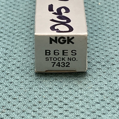 NEW NKG 065-01401-00 SPARK PLUG