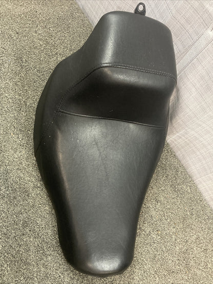 NEW GENUINE HARLEY DAVIDSON 52000496 LOW RIDER SOLO SEAT