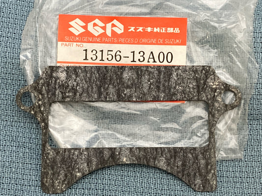 QTY 4 NEW GENIUNE SUZUKI 13156-13A00 CYLINDER Gasket, Reed Valve