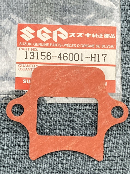 QTY 2 NEW GENIUNE SUZUKI 13156-46001-H17 CYLINDER Gasket, Reed Valve