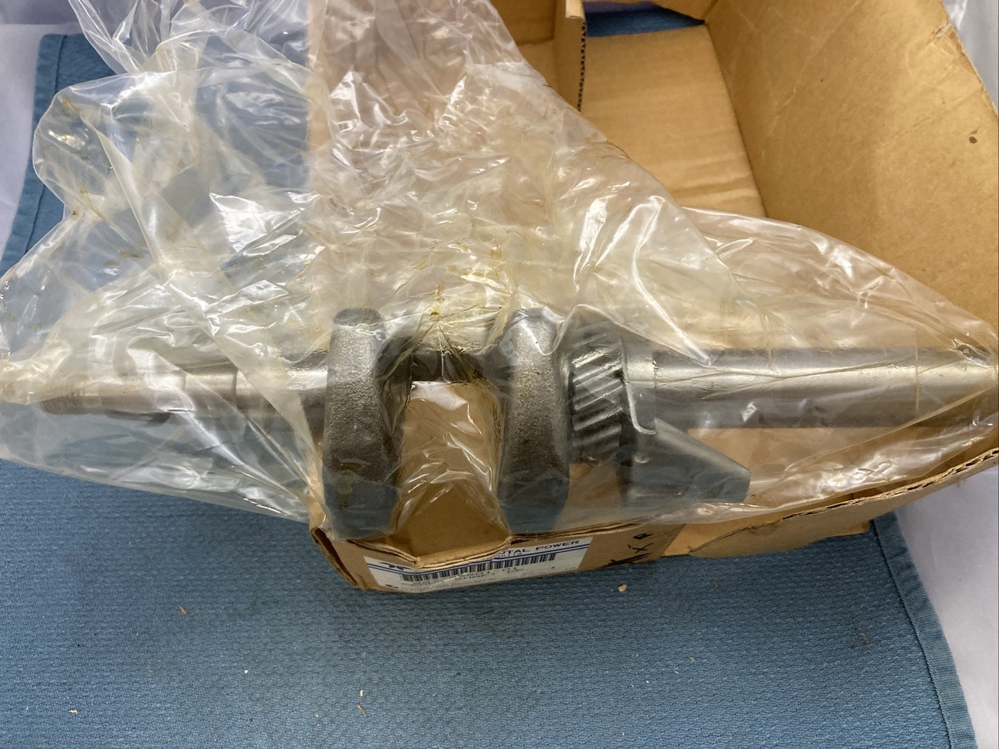 NEW GENUINE WISCONSIN TELEDYNE TOTAL POWER 227-25501-01 CRANKSHAFT