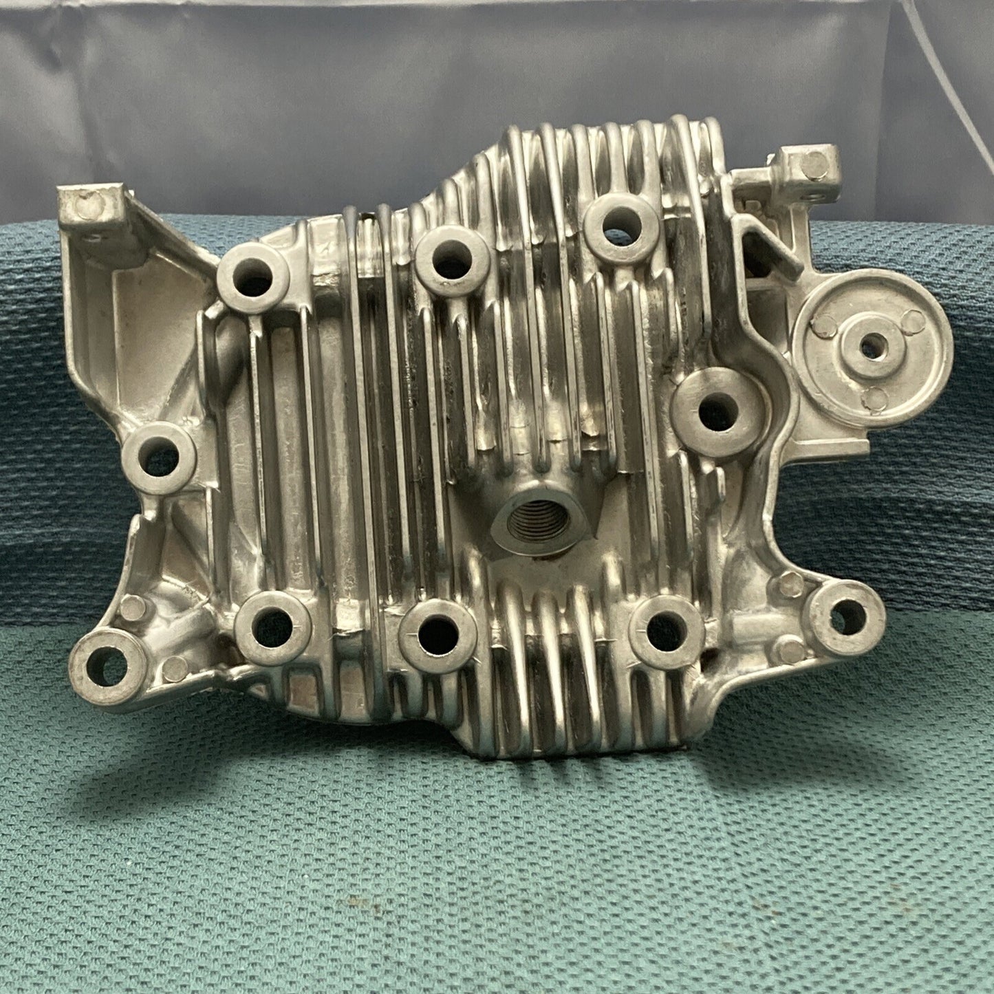 NEW GENUINE SUBARU ROBIN 227-13001-13 CYLINDER HEAD