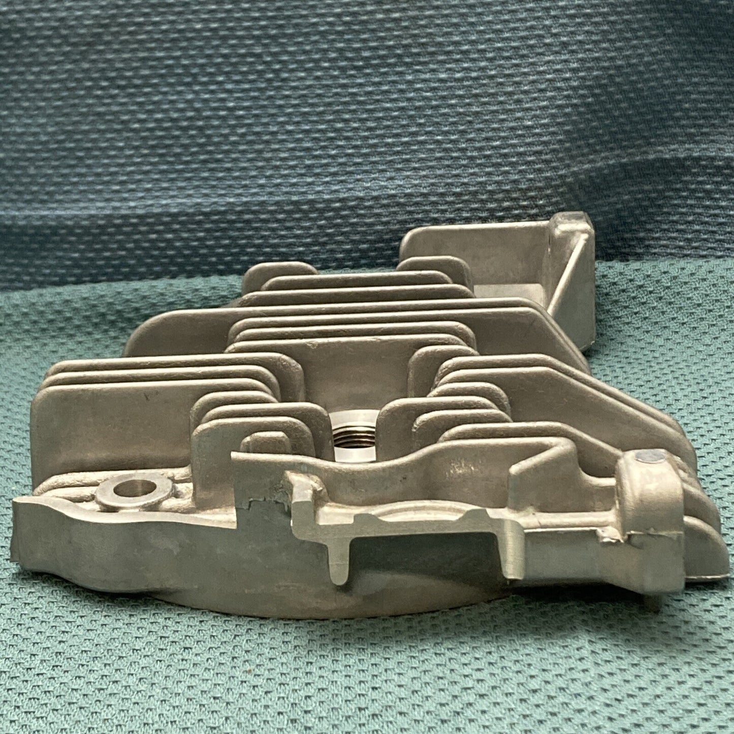 NEW REPLACES SUBARU ROBIN 226-13301-03 CYLINDER HEAD