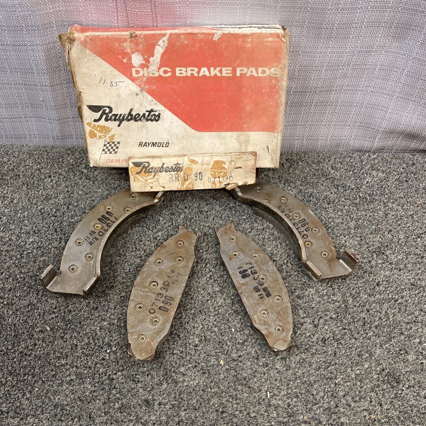 NEW RAYBESTOS 07133D DISC BRAKE PADS